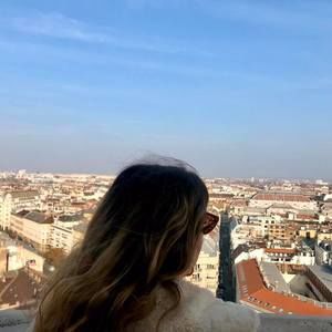 Meet your Posher, Claire